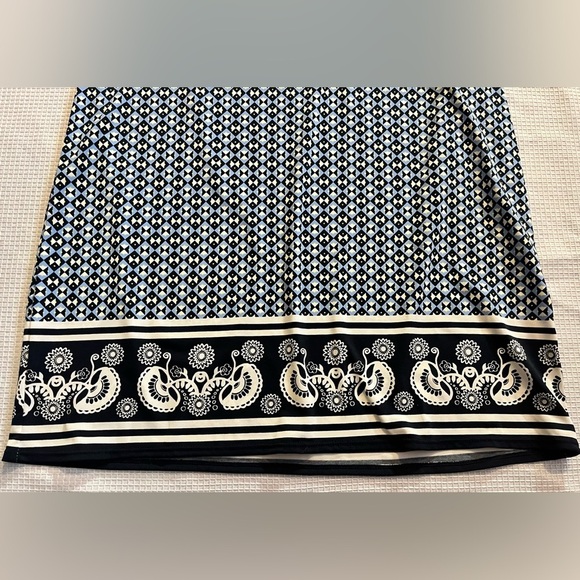 Studio M Black Blue and White Patterned Dress Women’s Size Medium - Picture 3 of 15